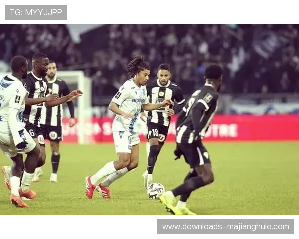 昂热对阵欧塞尔前瞻:主队借主场抢分,客队寻求止住连败 昂热对阵欧塞尔前瞻:主队借主场抢分,客队寻求止住连败