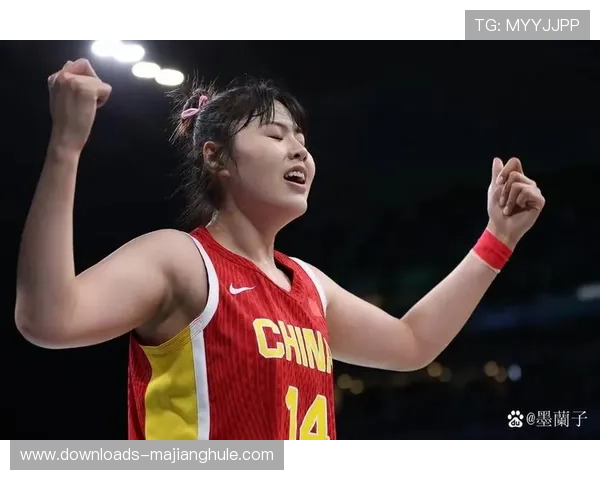 李月汝生涯先后效力芝加哥天空、洛杉矶火花等四队