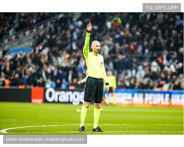 裁判主管戈蒂埃呼吁减少对裁判言语攻击,聚焦失误原因分析