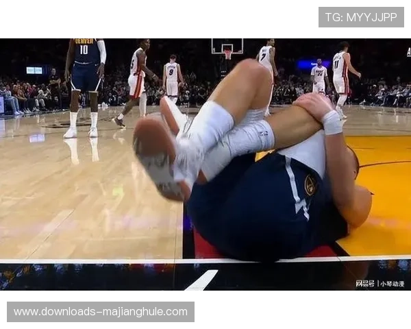 掘金约基奇膝伤缺阵，穆雷戈登扛起进攻大旗